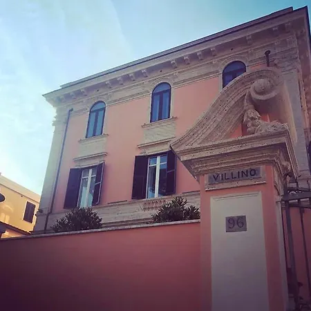 Vaticana 招待所 2*