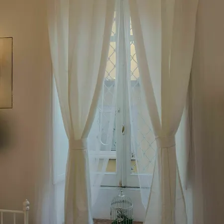 Vaticana بيت ضيافة 2*